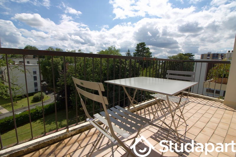 Chambre - 13 m² - 1 pièce