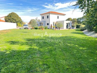 Maison - 116 m² - 6 pièces