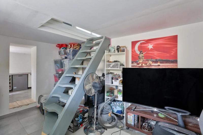 Maison - 301 m² - 12 pièces