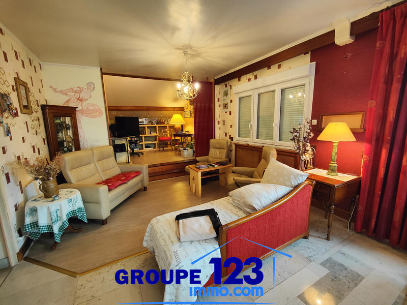 Maison - 166 m² - 8 pièces