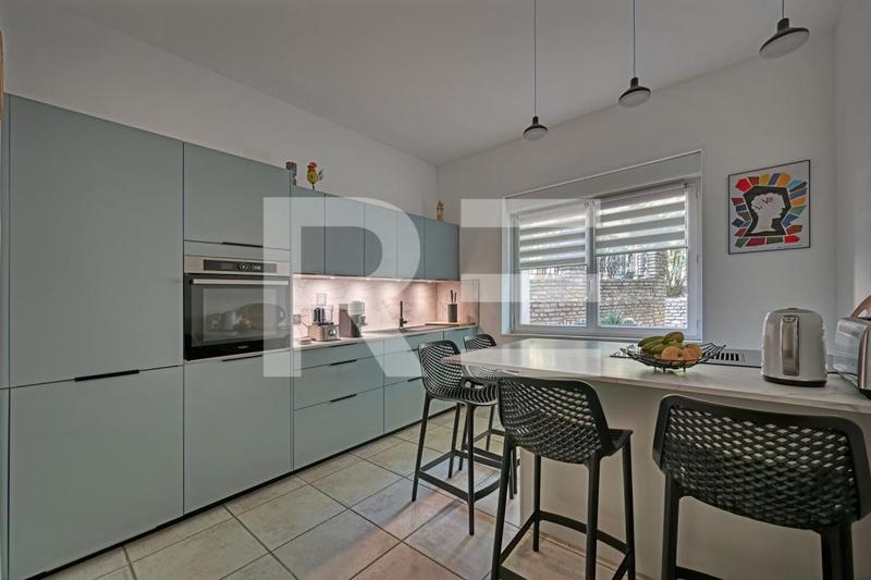 Appartement - 101 m² - 3 pièces