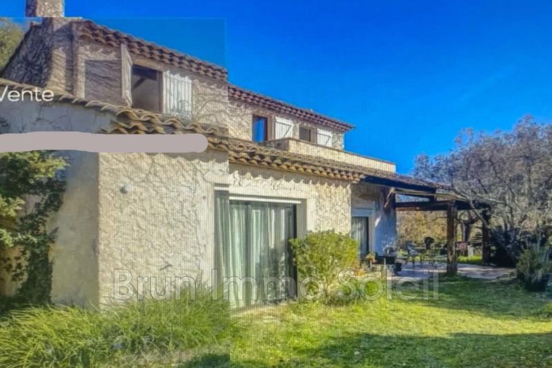 Maison - 156 m² - 8 pièces