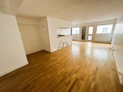 Appartement - 85 m² - 3 pièces
