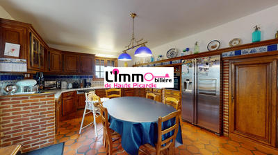 Maison - 265 m² - 8 pièces