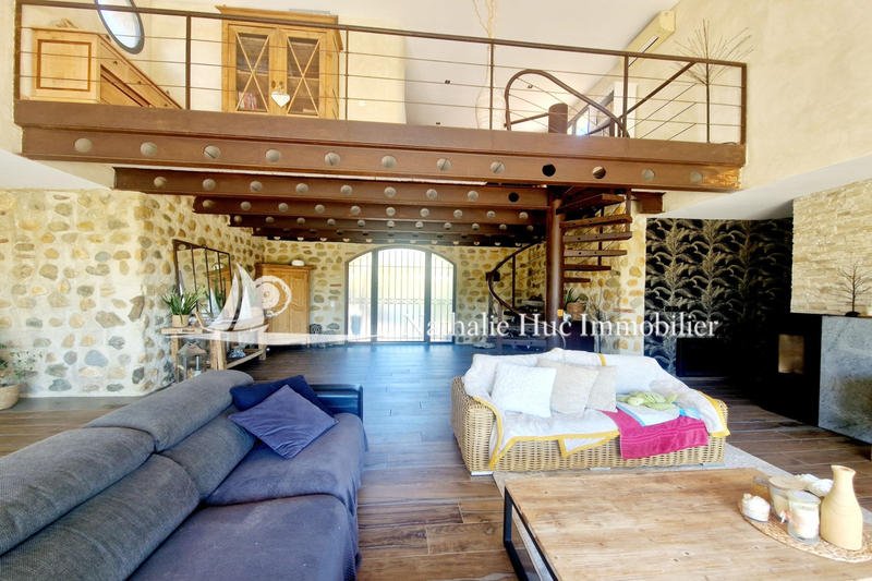 Villa - 205 m² - 5 pièces