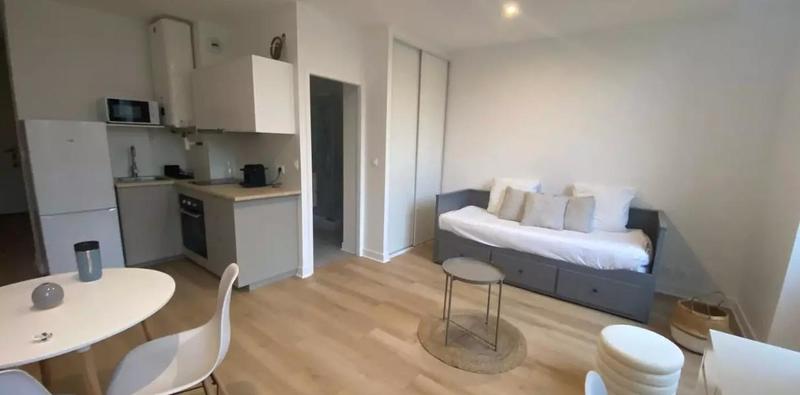 Studio - 30 m² - 1 pièce