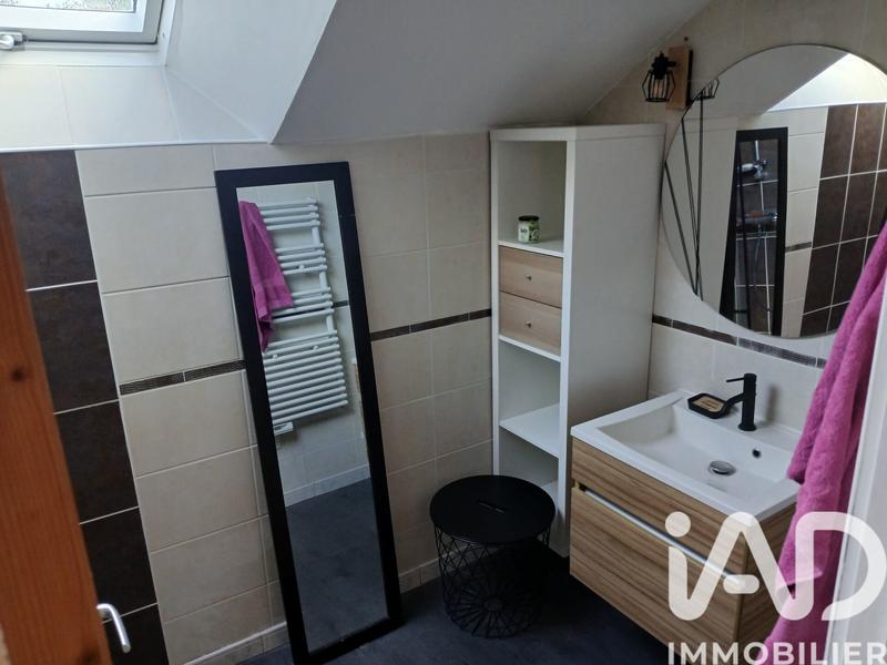 Maison - 240 m² - 8 pièces