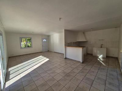 Maison - 80 m² - 4 pièces