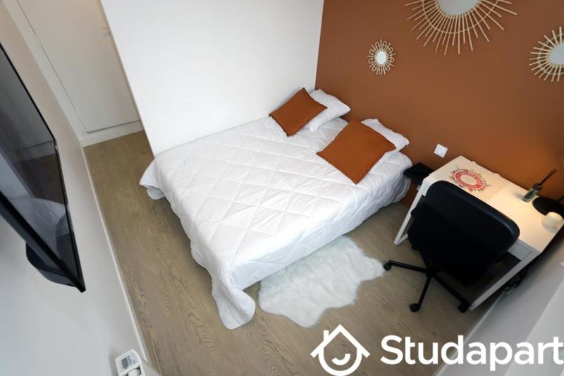 Chambre - 10 m² - 1 pièce