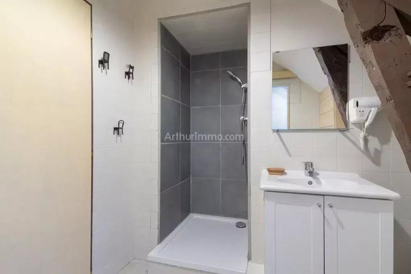 Maison - 313 m² - 10 pièces