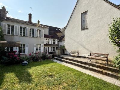 Demeure - 283 m² - 10 pièces