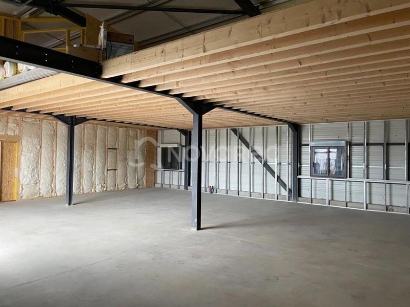 Local commercial - 200 m² - 1 pièce