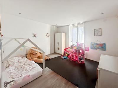 Maison - 83 m² - 5 pièces