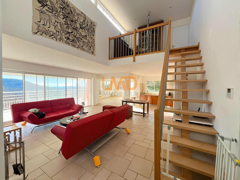 Maison de campagne - 244 m² - 7 pièces