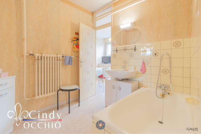 Appartement - 77 m² - 3 pièces