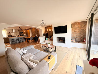 Maison - 194 m² - 7 pièces