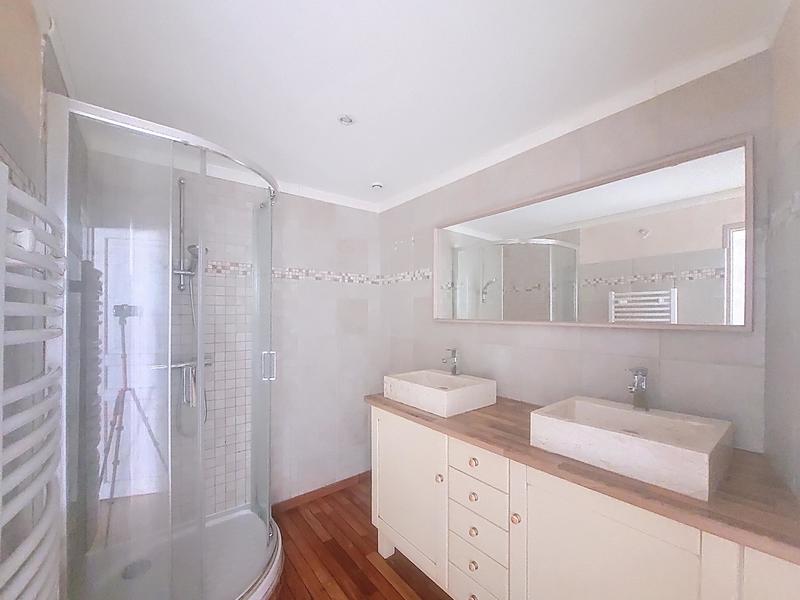 Appartement - 90 m² - 4 pièces