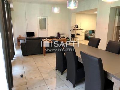 Maison - 202 m² - 5 pièces