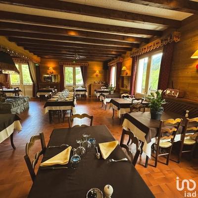 Local commercial - 1 000 m²