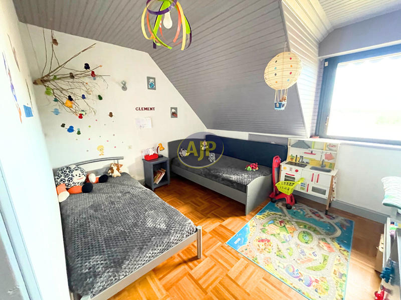 Maison - 155 m² - 7 pièces