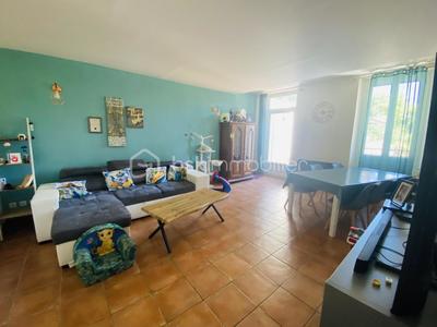 Appartement - 106 m² - 4 pièces