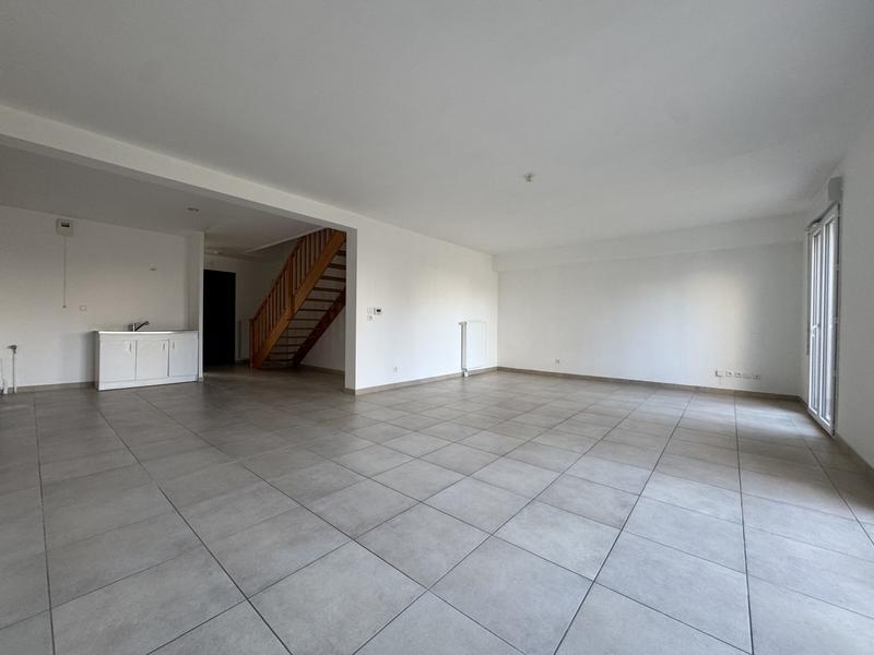 Maison - 95 m² - 5 pièces