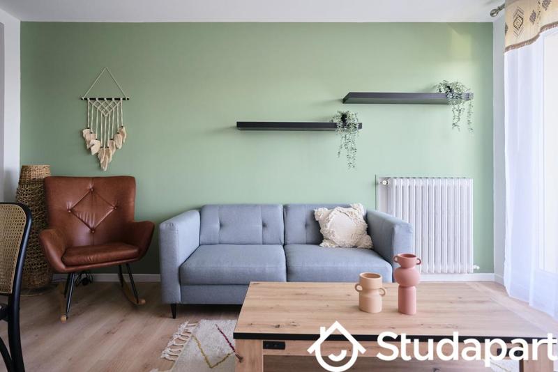 Chambre - 11 m² - 1 pièce