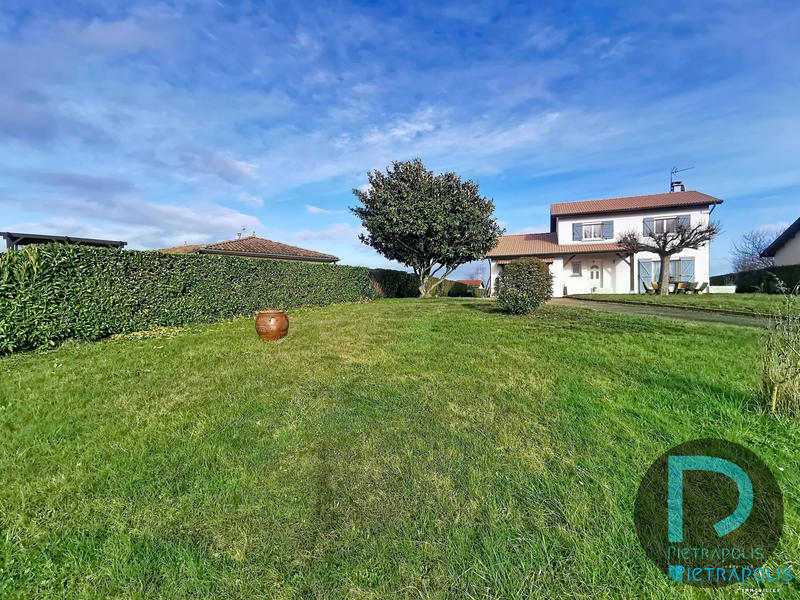 Villa - 89 m² - 4 pièces