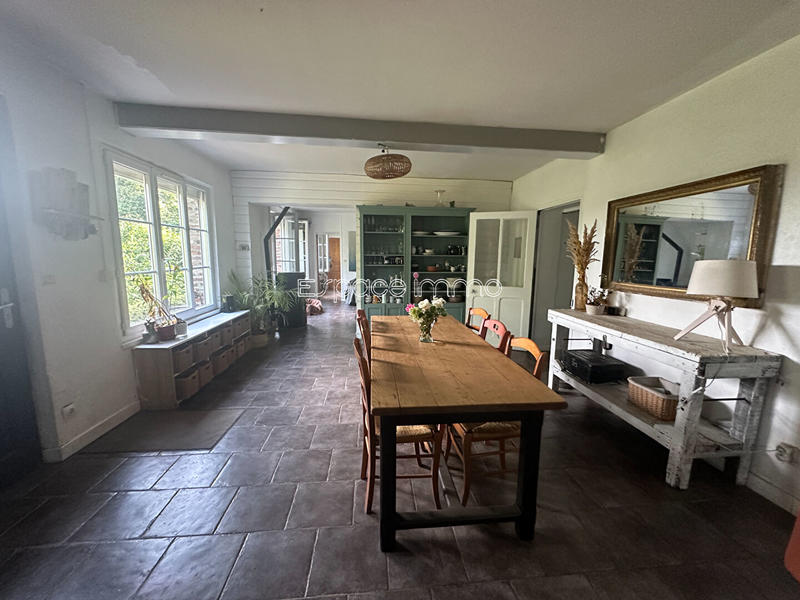 Maison - 158 m² - 7 pièces