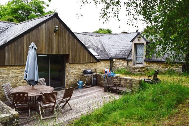 Maison - 274 m² - 11 pièces