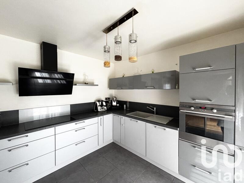 Maison - 164 m² - 7 pièces