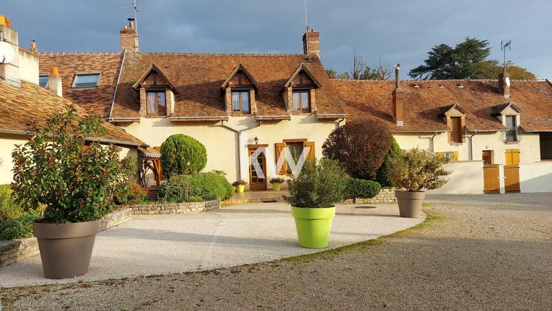 Corps de ferme - 360 m² - 15 pièces