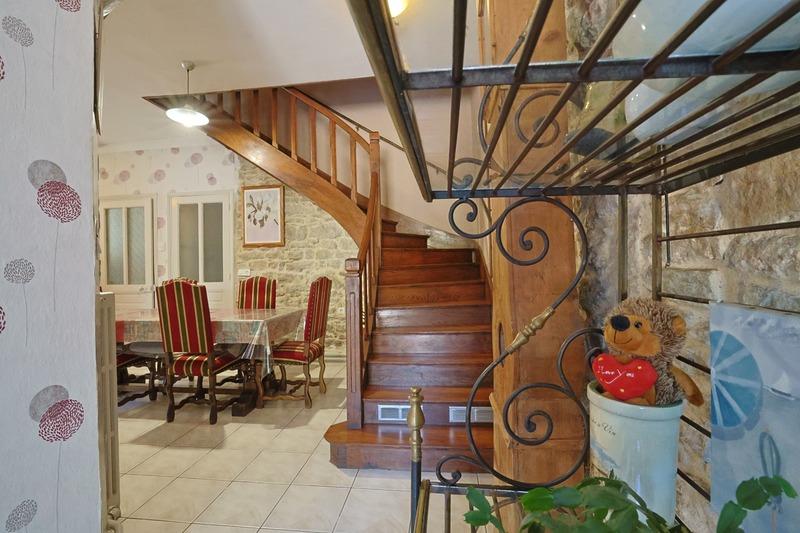 Maison de village - 257 m² - 9 pièces