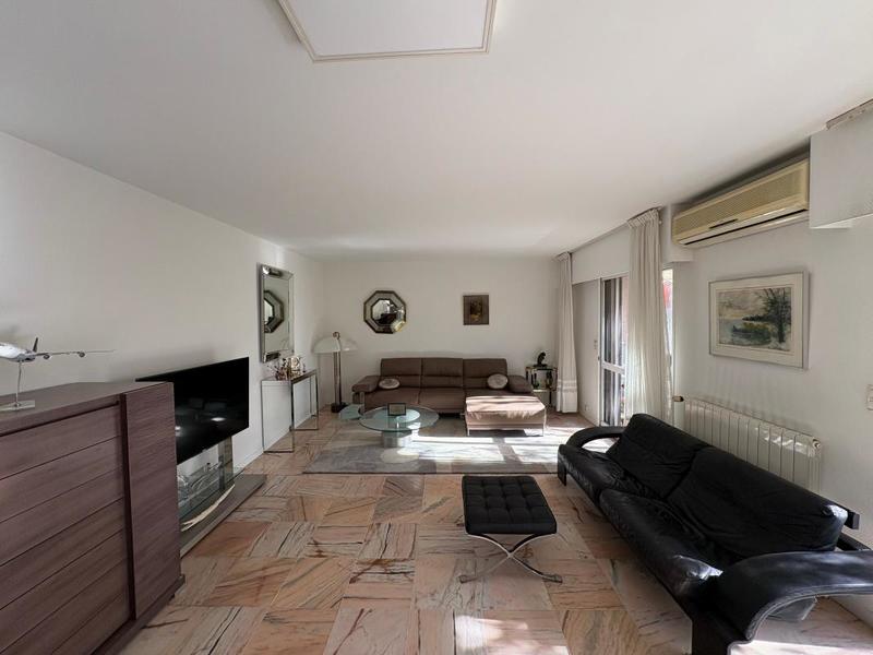 Appartement - 128 m² - 5 pièces