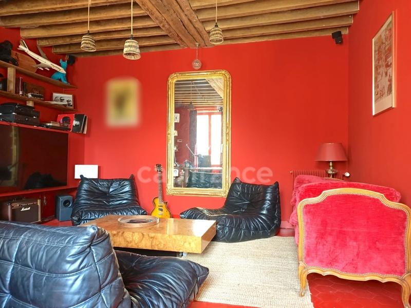 Maison - 140 m² - 5 pièces