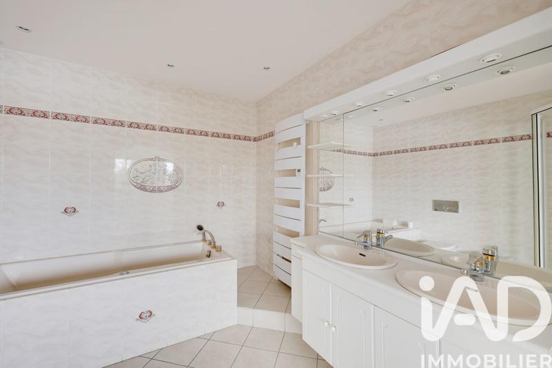 Duplex - 102 m² - 4 pièces