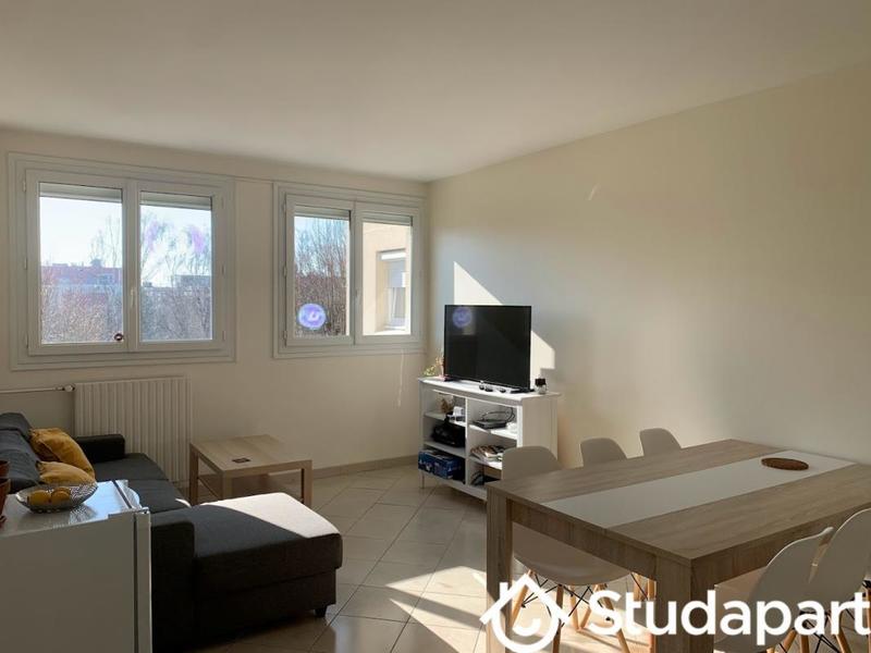 Chambre - 10 m² - 1 pièce