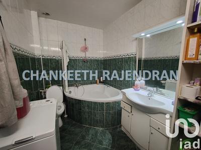 Maison - 143 m² - 7 pièces