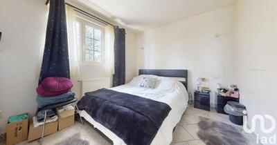 Maison - 235 m² - 7 pièces