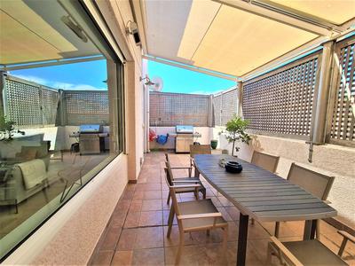 Appartement sur toit - 175 m² - 5 pièces