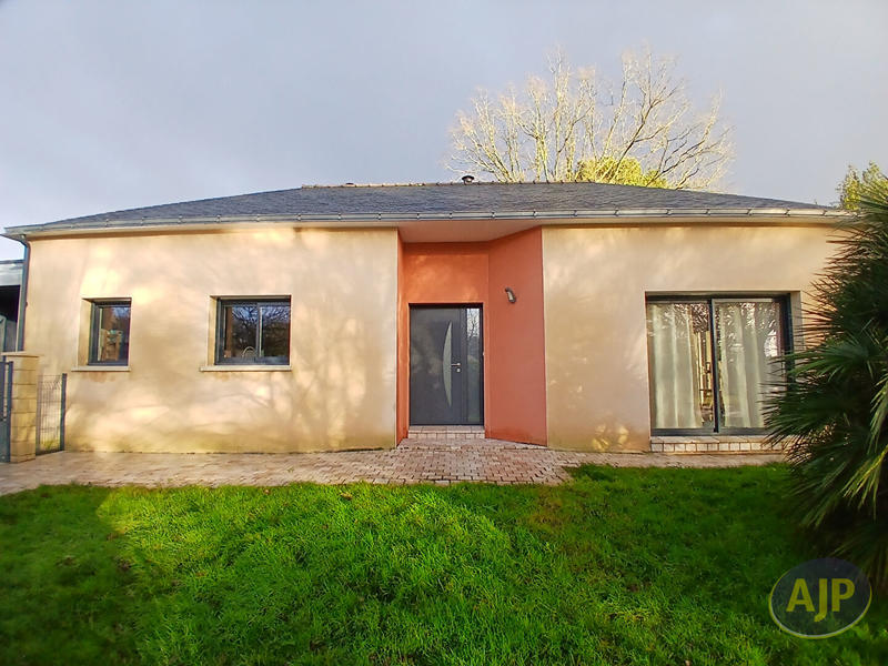 Maison - 120 m² - 4 pièces