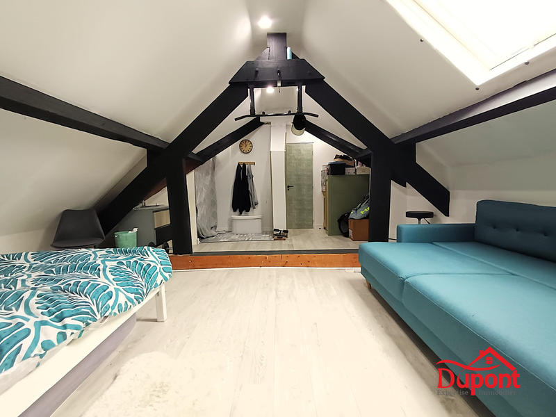 Maison - 202 m² - 8 pièces