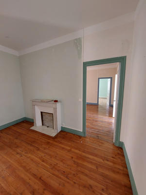 Appartement - 90 m² - 4 pièces