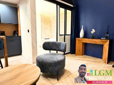 Loft - 63 m² - 4 pièces