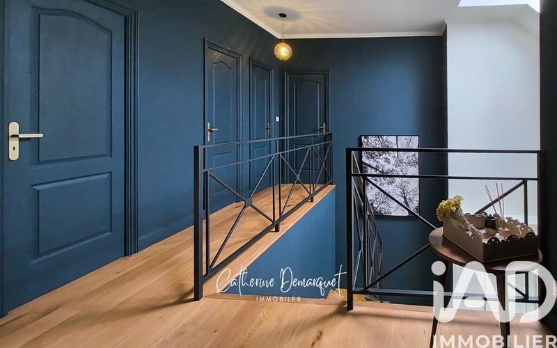 Maison - 203 m² - 8 pièces