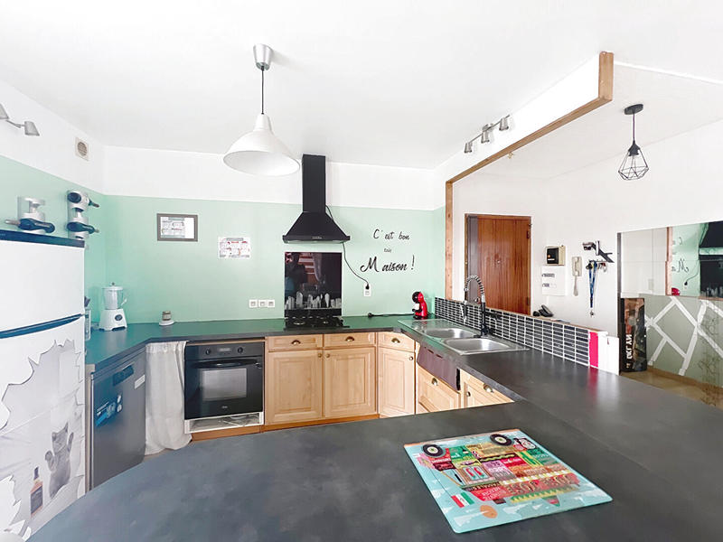 Appartement - 79 m² - 3 pièces