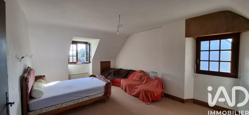 Maison - 180 m² - 7 pièces