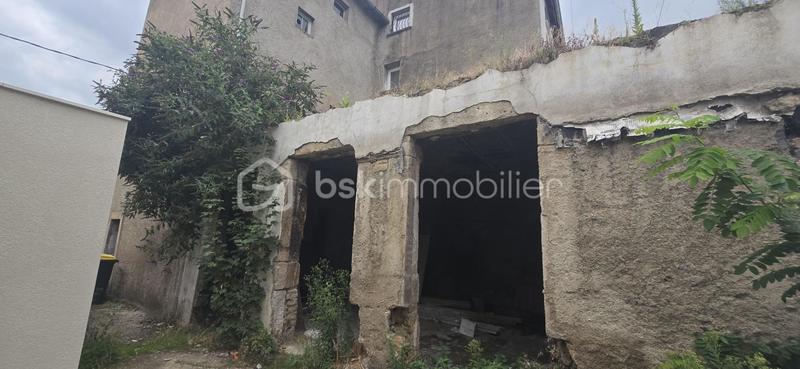 Immeuble - 110 m² - 10 pièces