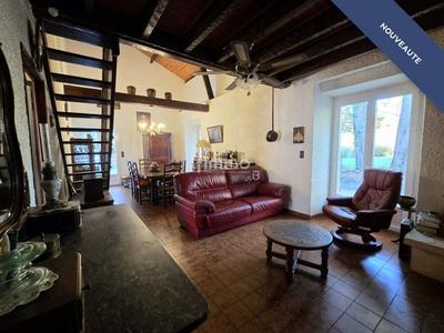 Maison - 206 m² - 10 pièces