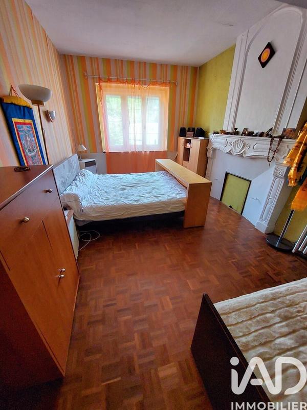 Maison - 430 m² - 12 pièces